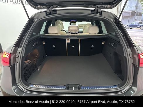 Used 2025 Mercedes-Benz GLC 300 image 25