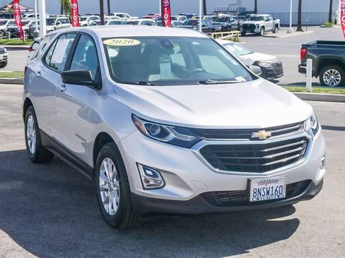 Used 2020 Chevrolet Equinox LS image 3