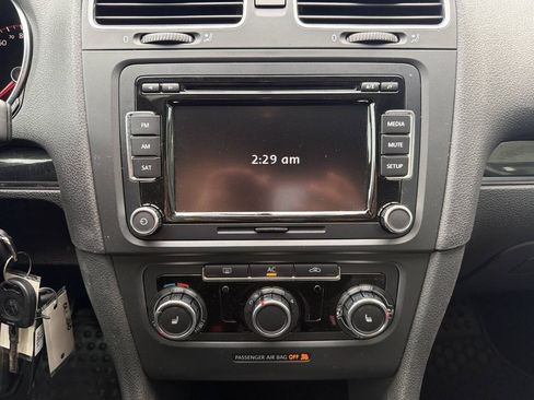 Used 2011 Volkswagen GTI 4-Door FWD image 37