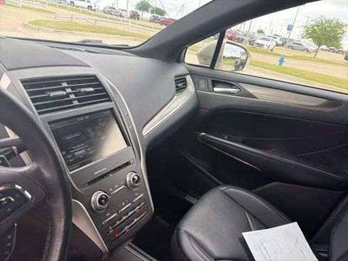 Used 2015 Lincoln MKC FWD image 15