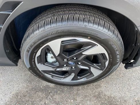 Used 2025 Subaru Crosstrek 2.5i Limited w/ Popular Package #3A image 17