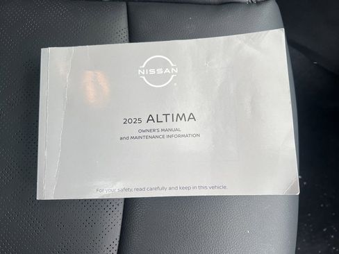 Certified 2025 Nissan Altima 2.5 SL image 29