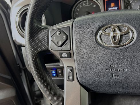 Used 2019 Toyota Tacoma SR5 image 19