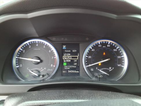 Used 2017 Toyota Highlander XLE AWD/4WD image 17