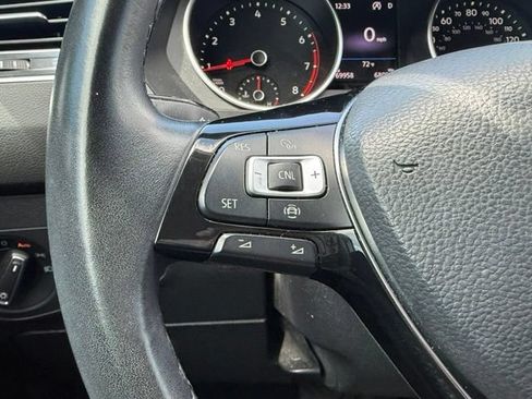 Used 2019 Volkswagen Tiguan SE w/ 3rd Row Seat Package AWD/4WD image 23
