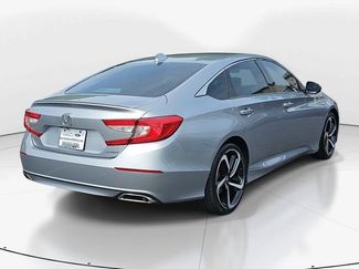 Used 2018 Honda Accord Sport video 3