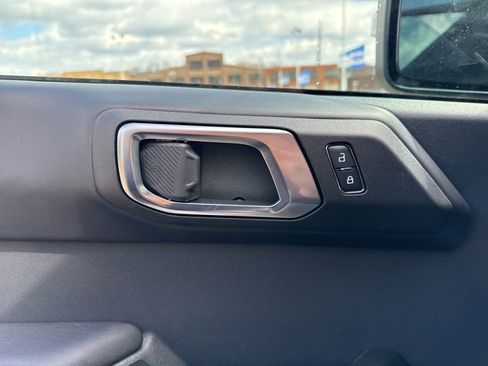 New 2025 Ford Bronco Raptor image 25