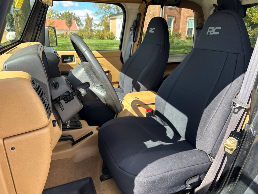 Used 1998 Jeep Wrangler Sahara AWD/4WD image 16