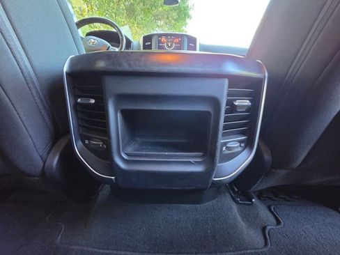 Used 2019 RAM 1500 Big Horn RWD image 32