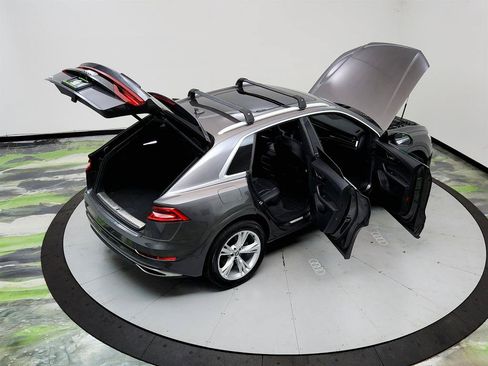 Used 2019 Audi Q8 Premium Plus w/ Premium Plus AWD/4WD image 39