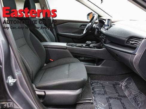 Used 2023 Nissan Rogue S AWD/4WD image 25