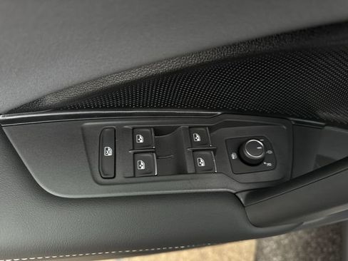 New 2026 Volkswagen Tiguan SE R-Line FWD image 24