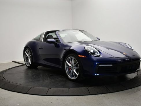 Certified 2023 Porsche 911 Targa 4S AWD/4WD image 17
