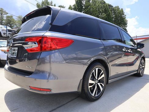 Used 2018 Honda Odyssey Elite image 7
