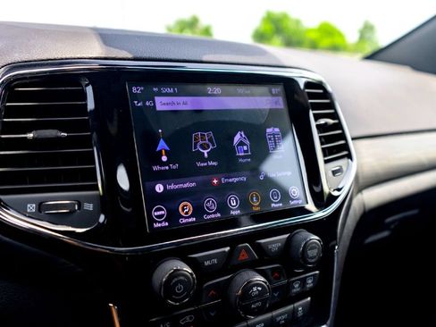 Used 2020 Jeep Grand Cherokee Altitude RWD image 19