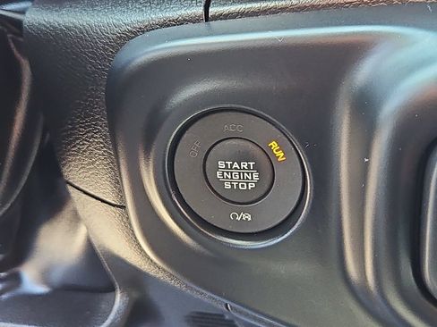 Used 2022 Jeep Wrangler Unlimited Sport AWD/4WD image 24