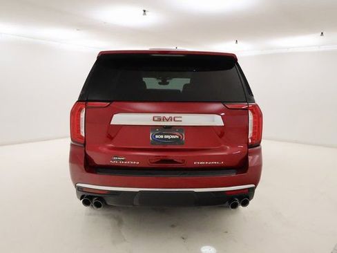 Used 2021 GMC Yukon Denali w/ Denali Premium Package image 4