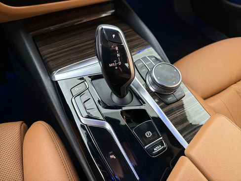 Used 2023 BMW 530i w/ Premium Package RWD image 15
