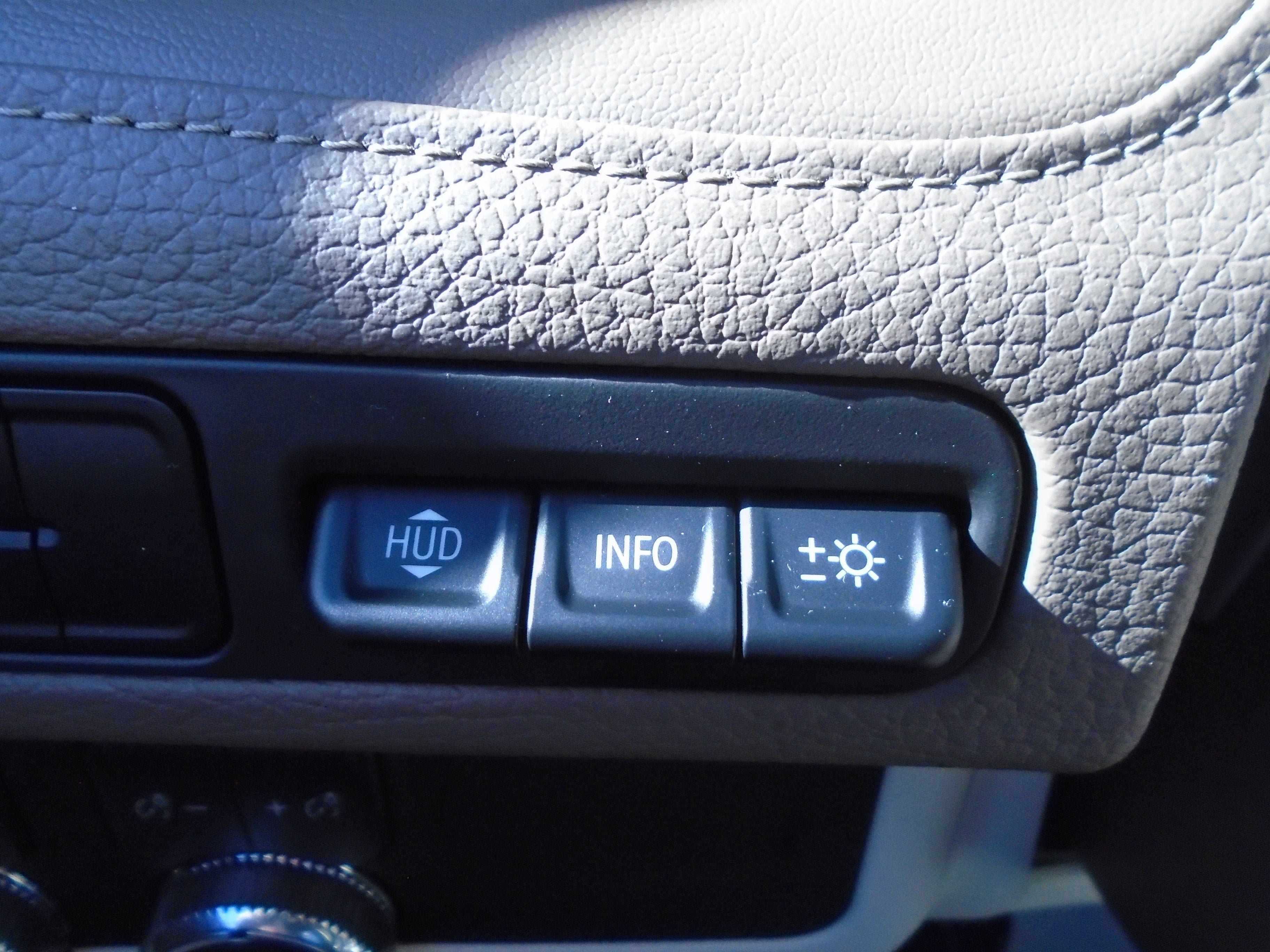 Used 2023 GMC Yukon Denali AWD/4WD image 74