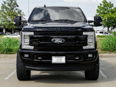 Used 2019 Ford F250 King Ranch w/ King Ranch Ultimate Package AWD/4WD image 6