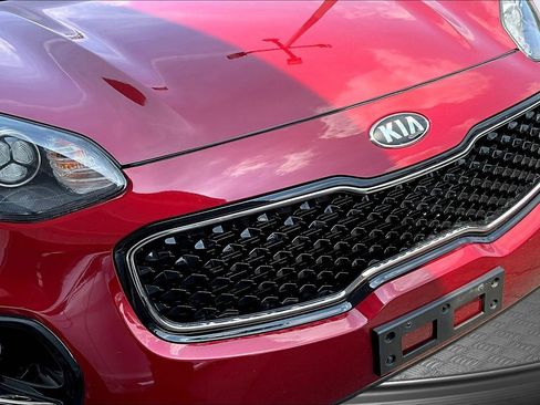 Used 2018 Kia Sportage LX AWD/4WD image 32