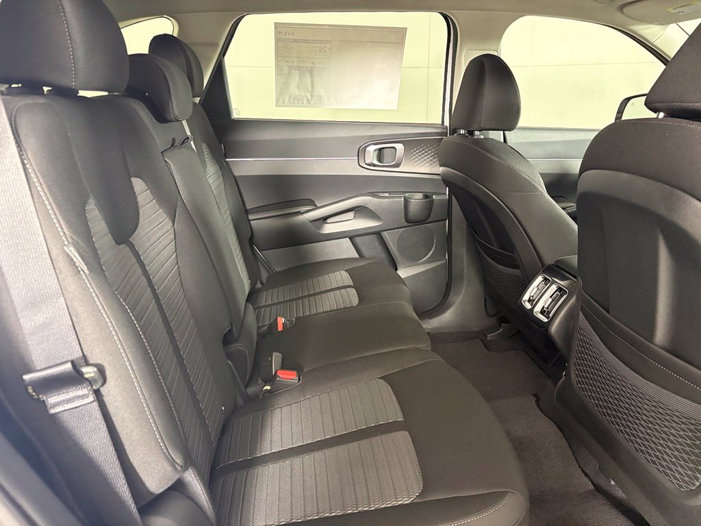 New 2026 Kia Sorento LX FWD image 17