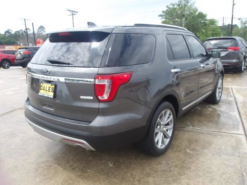 Used 2017 Ford Explorer Limited image 11