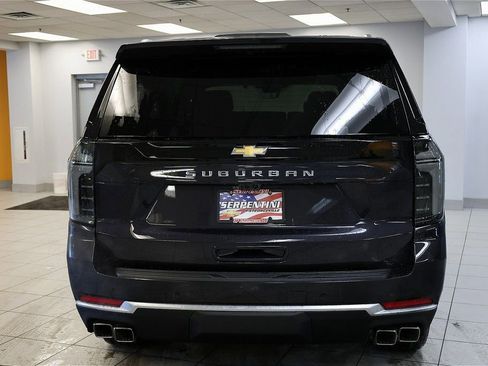 New 2026 Chevrolet Suburban High Country AWD/4WD image 5