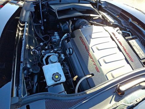 Used 2019 Chevrolet Corvette Stingray Coupe w/ 1LT image 32