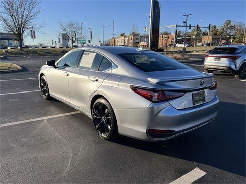 Certified 2025 Lexus ES 300h 300h image 5