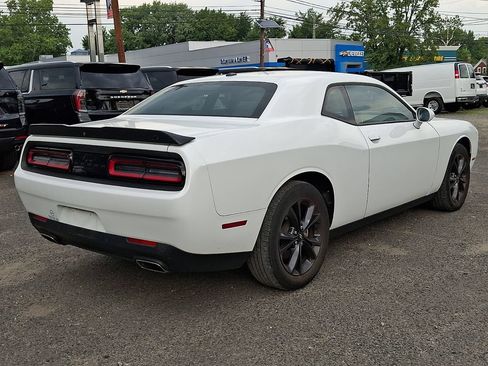 Used 2021 Dodge Challenger SXT w/ Driver Convenience Group AWD/4WD image 8