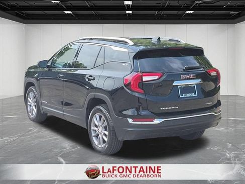Used 2024 GMC Terrain SLT AWD/4WD image 5