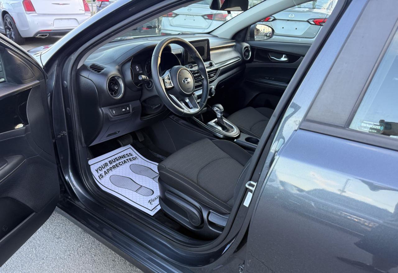 Used 2019 Kia Forte S FWD image 7