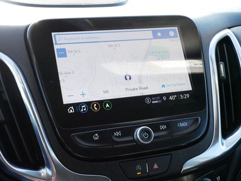 Used 2023 Chevrolet Equinox Premier image 22