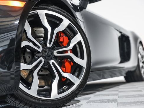 Used 2011 Audi R8 V8 image 12