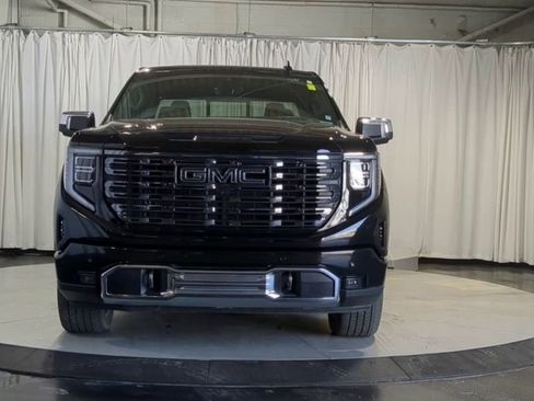 Used 2025 GMC Sierra 1500 Denali Ultimate AWD/4WD image 3