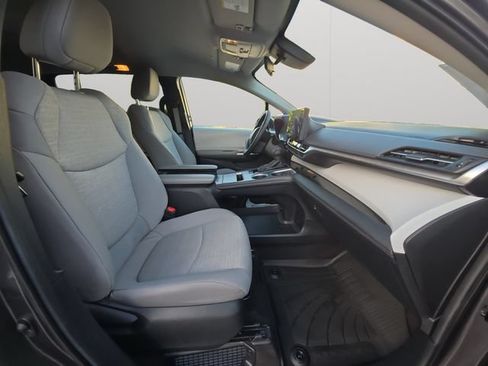 Certified 2025 Toyota Sienna LE FWD image 13