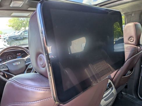 Used 2021 Cadillac Escalade Premium Luxury Platinum AWD/4WD image 20