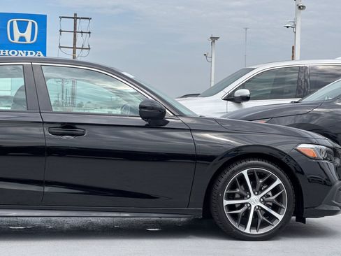 Used 2022 Honda Civic Touring image 33