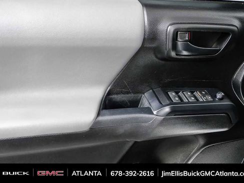 Used 2021 Toyota Tacoma SR image 6