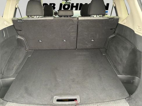 Used 2023 Nissan Rogue SV AWD/4WD image 12