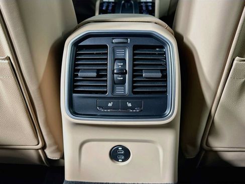 New 2026 Porsche Macan AWD/4WD image 26