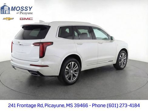 Certified 2020 Cadillac XT6 Premium Luxury image 5