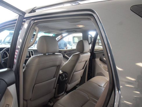 Used 2007 Toyota 4Runner Limited AWD/4WD image 62