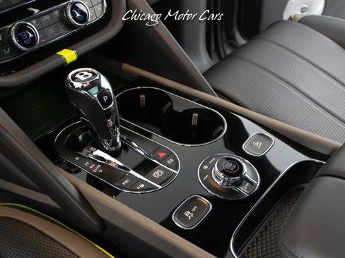 Used 2023 Bentley Bentayga Extended Wheelbase image 30