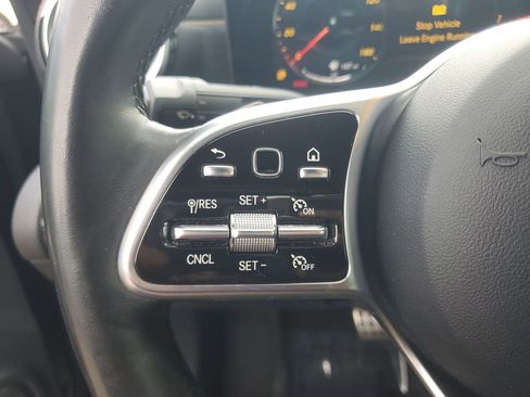 Used 2021 Mercedes-Benz CLA 250 4MATIC image 28