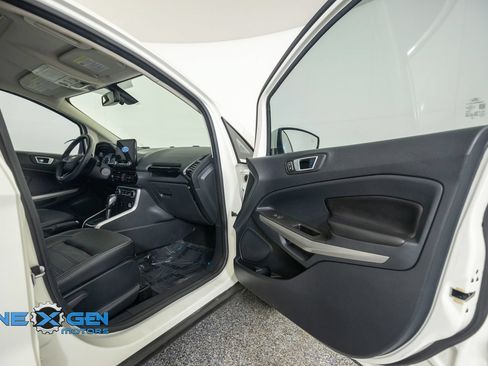 Used 2019 Ford EcoSport Titanium AWD/4WD image 40
