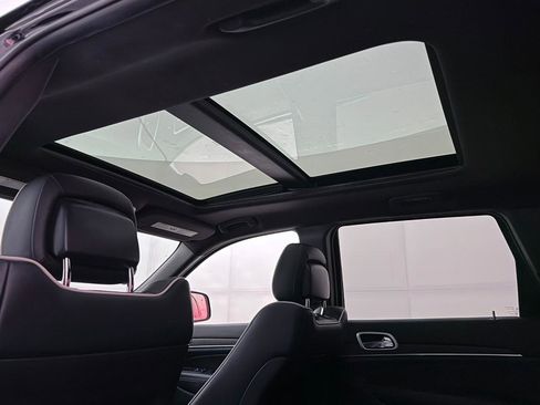 Used 2014 Jeep Grand Cherokee Overland w/ Advanced Technology Group image 24