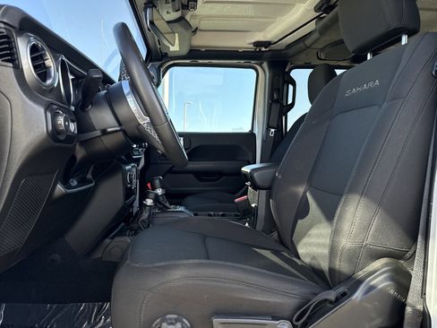 Used 2023 Jeep Wrangler Sahara image 15