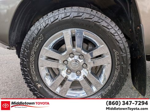 Used 2015 Toyota Tacoma 4x4 Double Cab w/ Limited Package image 9